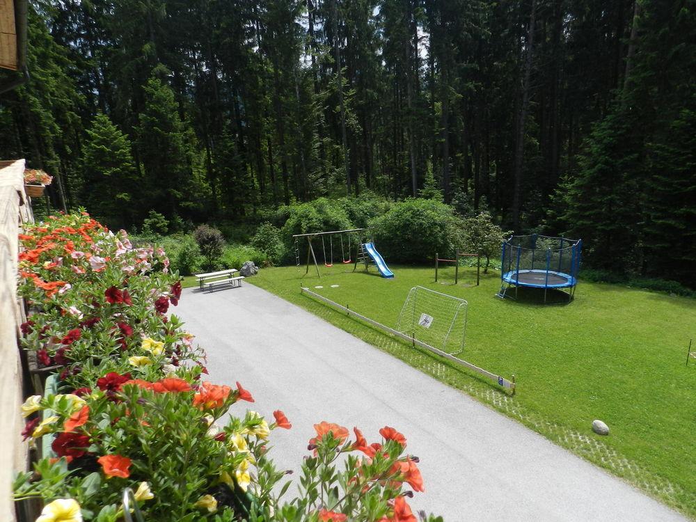 Pension Und Appartements Hartkaiser Ellmau Exterior foto
