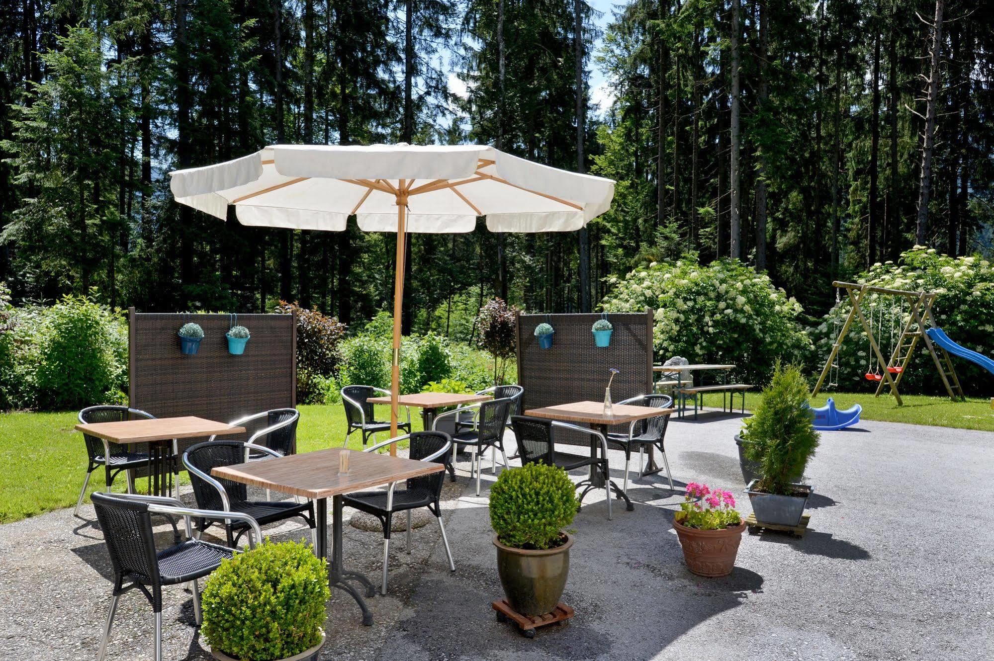 Pension Und Appartements Hartkaiser Ellmau Exterior foto